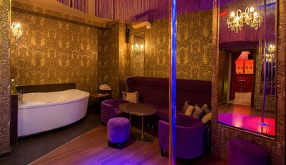 Стриптиз-клуб Rhino Bar - in ,