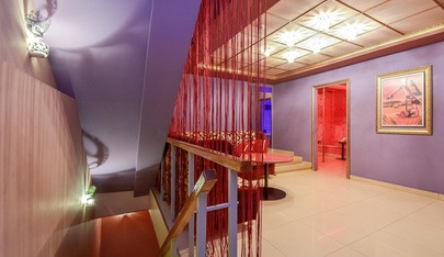 Стриптиз-клуб Rhino Bar - in ,
