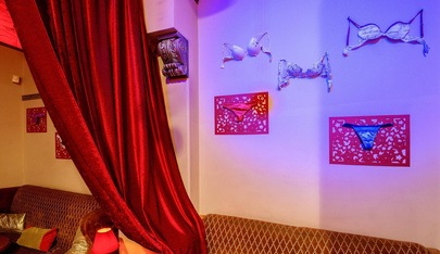 Стриптиз-клуб Rhino Bar - in ,