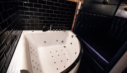 Striptiz-klub Zavist' Flirt Bar -  in , 