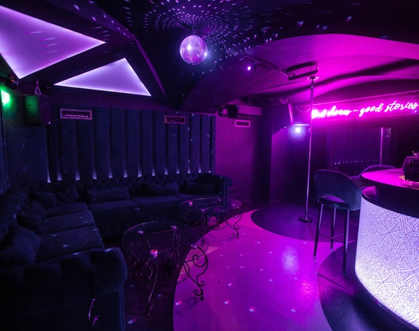 Стриптиз-клуб Zависть Private Bar - in ,