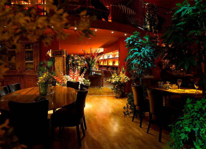 Orangerie Le Club Ag -  in , 