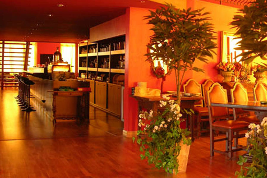 Orangerie Le Club Ag -  in , 
