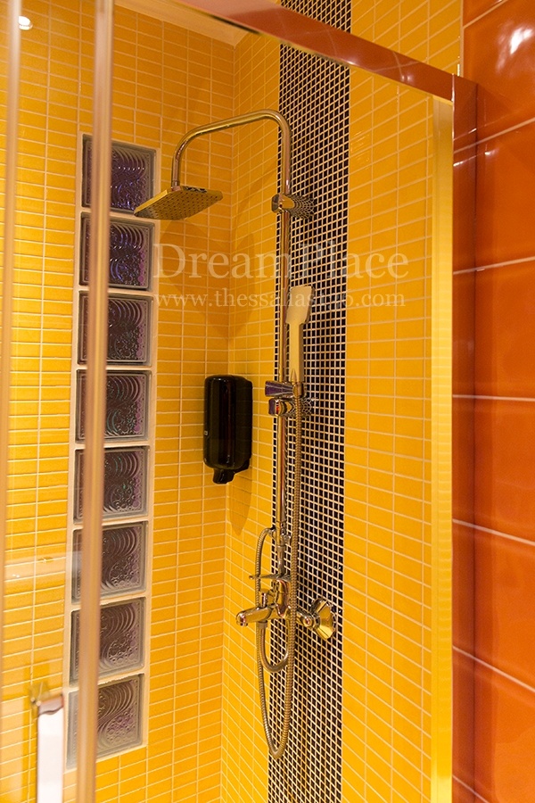 Dreamplace, Θεσσαλίας 136 - Brothel in Athens, Greece