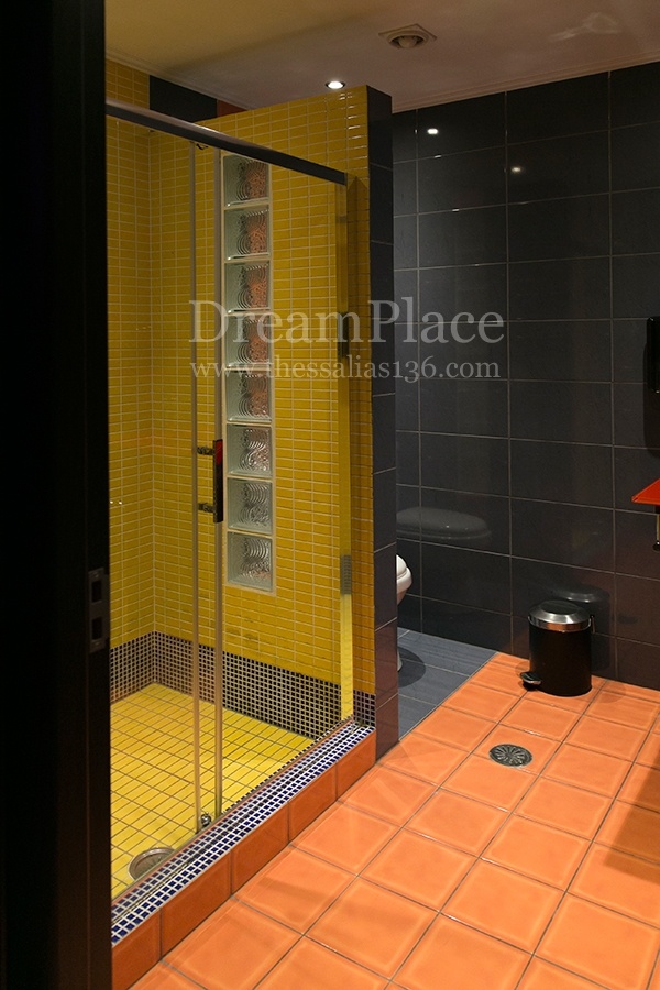 Dreamplace, Θεσσαλίας 136 - Brothel in Athens, Greece