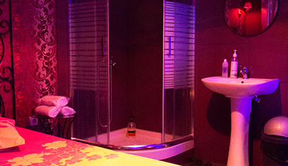 Sex Studio Sunflower 82 - Brothel in Athens, Greece