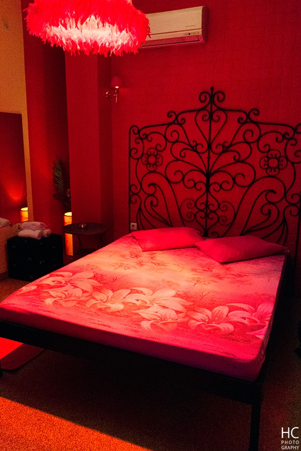 Sex Studio Sunflower 82 - Brothel in Athens, Greece