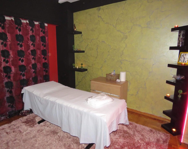 Relax Spa - Erotic Massage in Athens, Greece