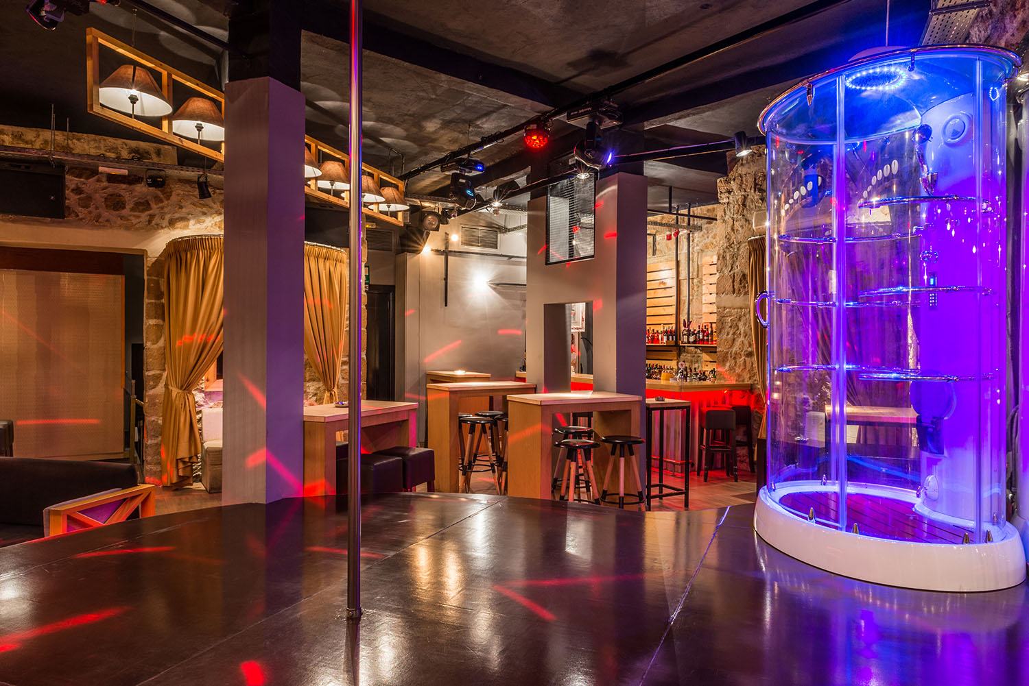 Arcana Show Club - Swinger Club in Chania, Greece