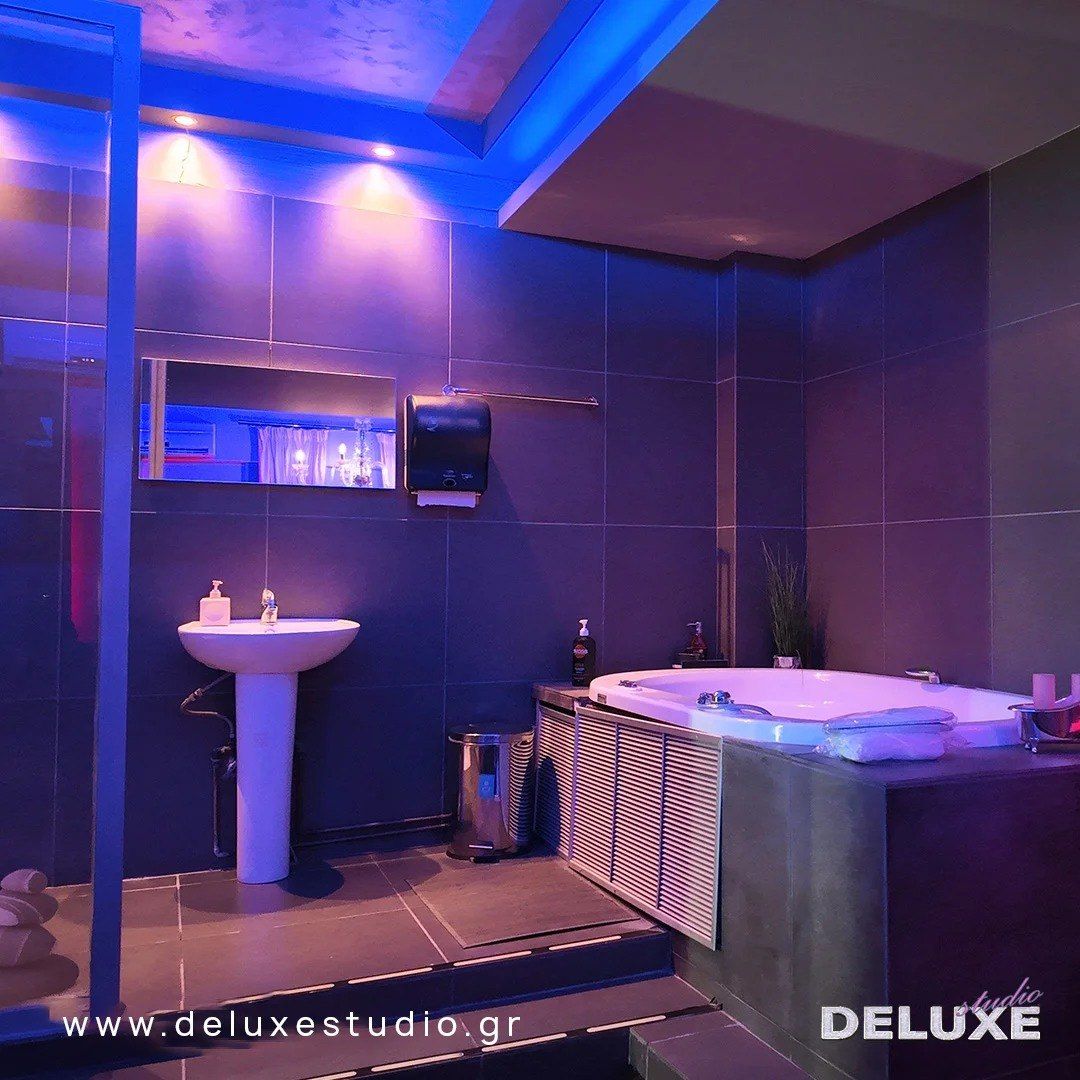 Studio Deluxe - Brothel in Dafni, Greece
