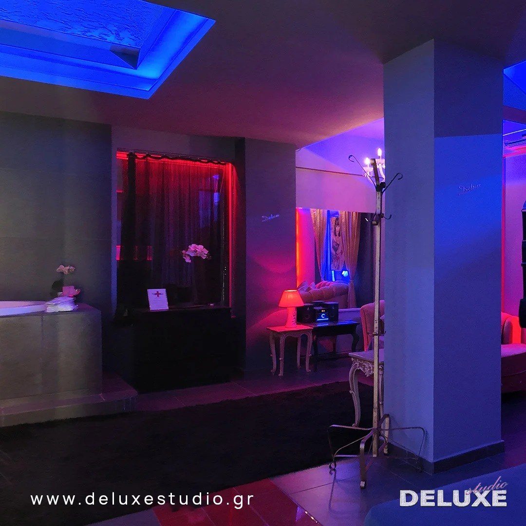 Studio Deluxe - Brothel in Dafni, Greece