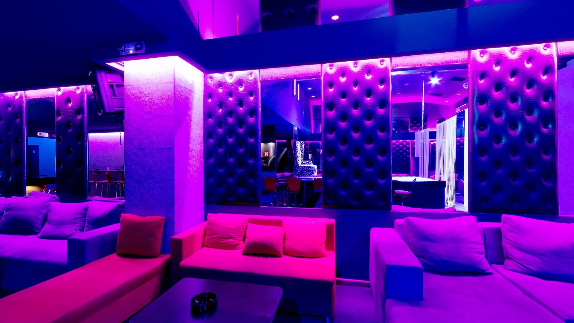 W Babylon Strip Club Rhodes - Nightclub in Ialysos, Greece