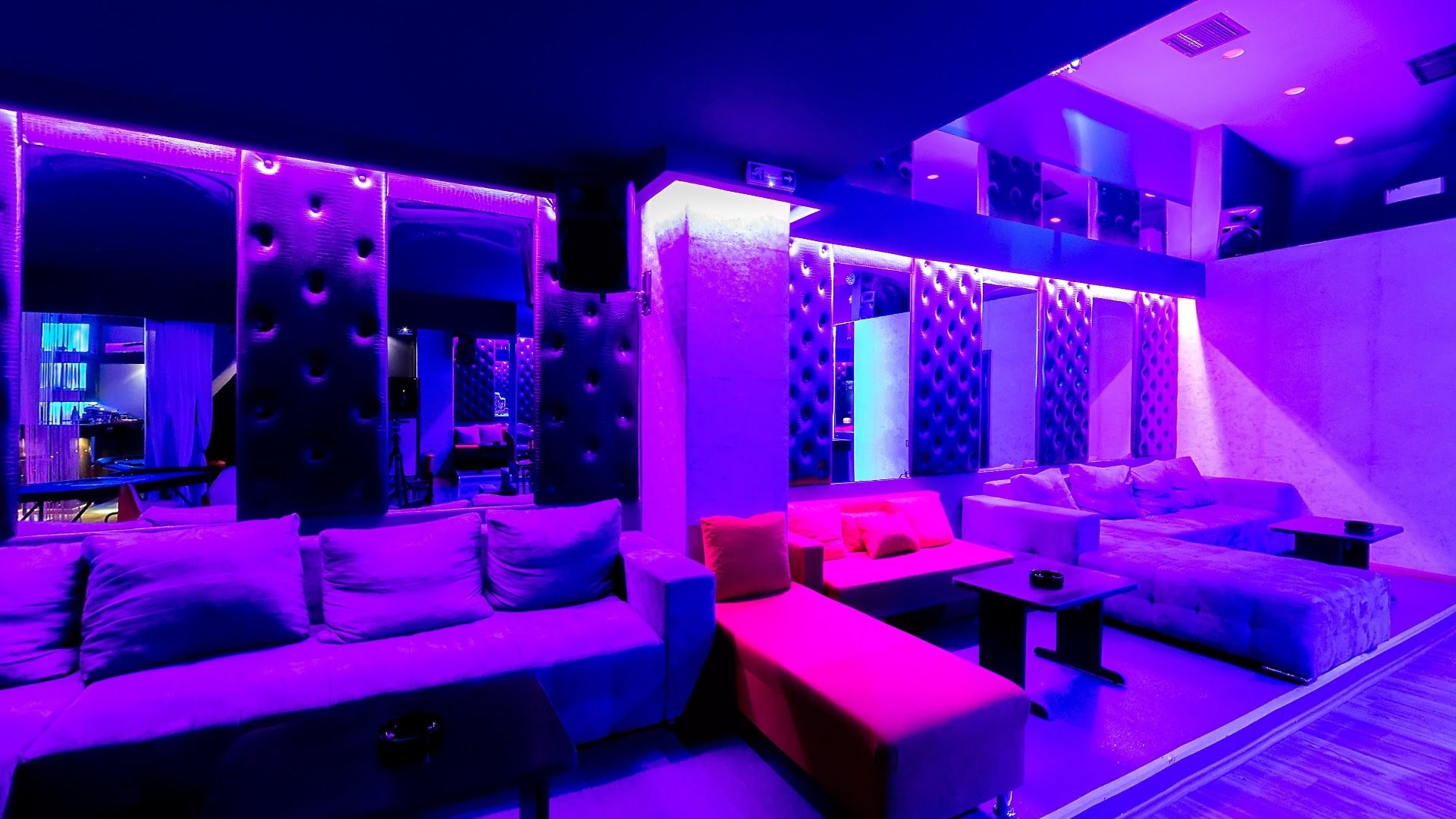 W Babylon Strip Club Rhodes - Nightclub in Ialysos, Greece