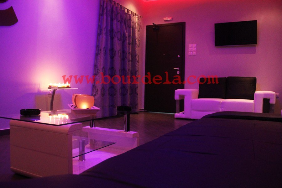 Studio Red Light Athens - Brothel in Kallithea, Greece