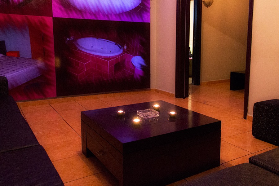 Sex Studio Kifisou 30 - Brothel in Peristeri, Greece