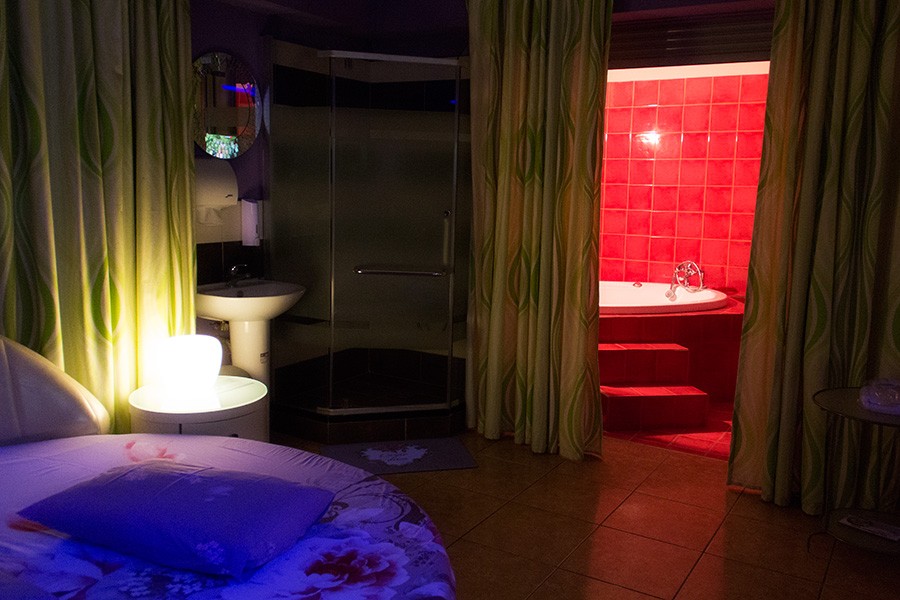 Sex Studio Kifisou 30 - Brothel in Peristeri, Greece
