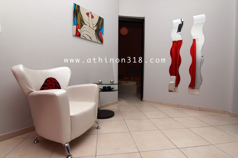 Studio Αθηνών 318 - Brothel in Peristeri, Greece