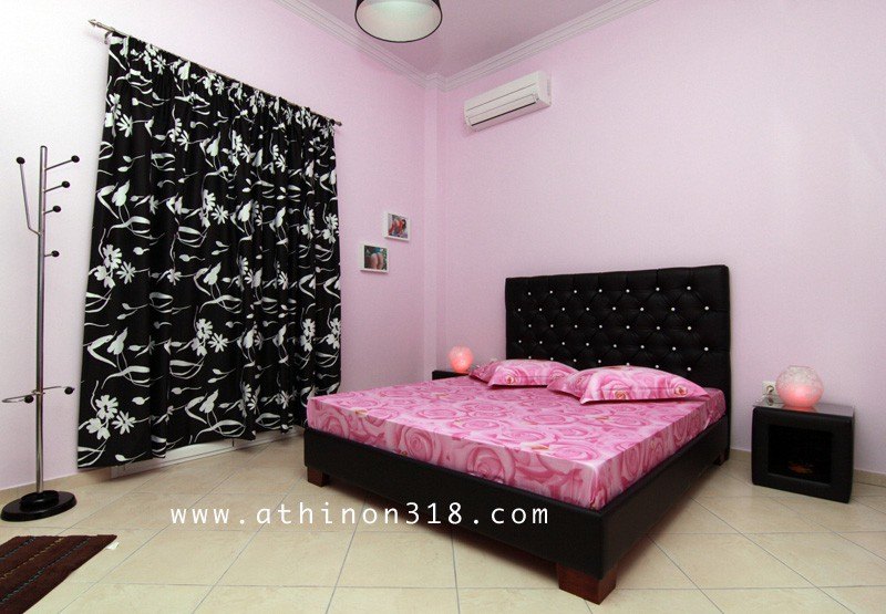 Studio Αθηνών 318 - Brothel in Peristeri, Greece