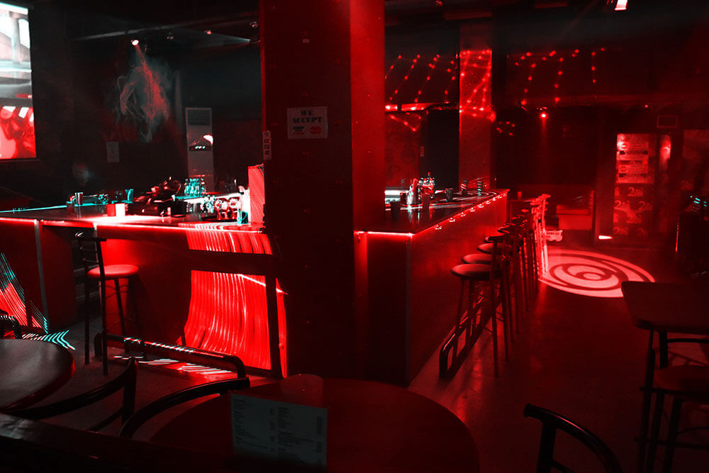 2+2 Swingers House - Swinger Club in Pireas, Greece