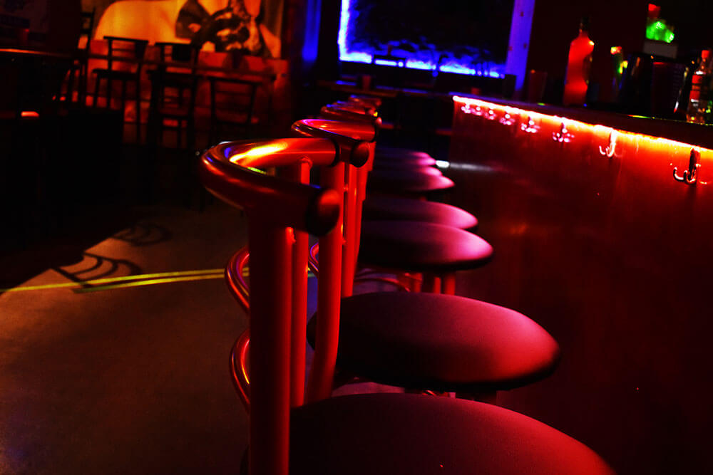 2+2 Swingers House - Swinger Club in Pireas, Greece