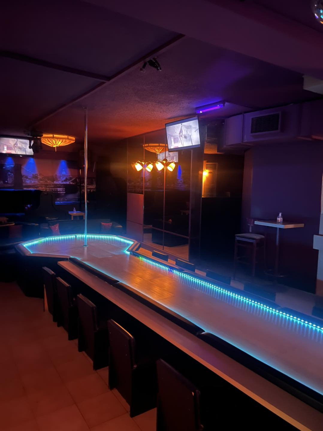 Babylon Strip Clubs - Nightclub in Trikala, Greece