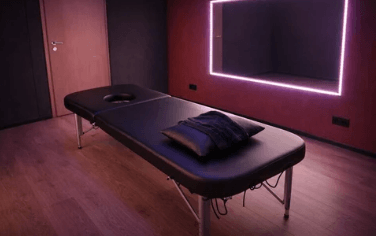 Lindom Massage - Erotic Massage in Budapest, Hungary