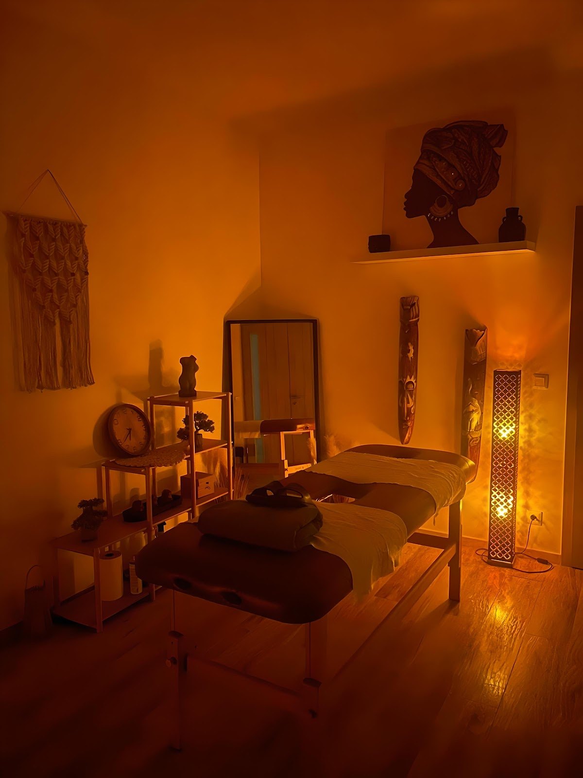 Pieris Massage - Erotic Massage in Budapest, Hungary