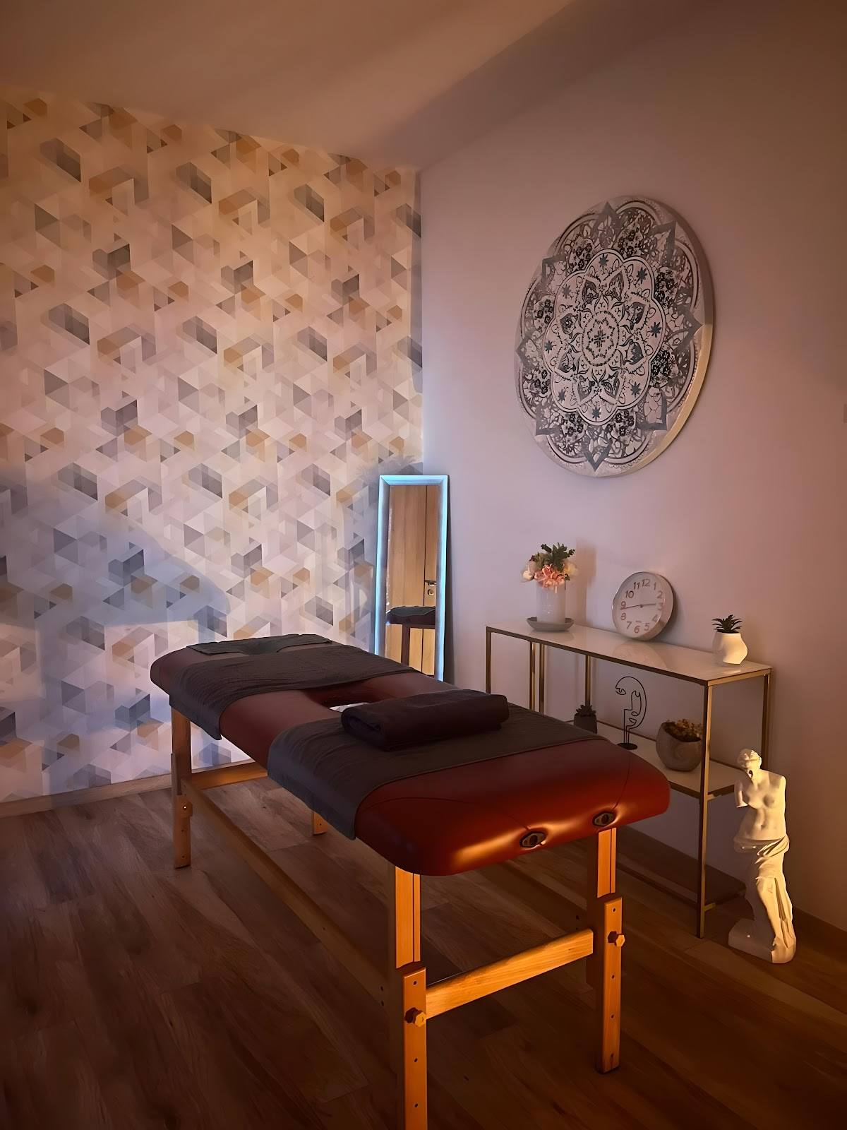 Pieris Massage - Erotic Massage in Budapest, Hungary