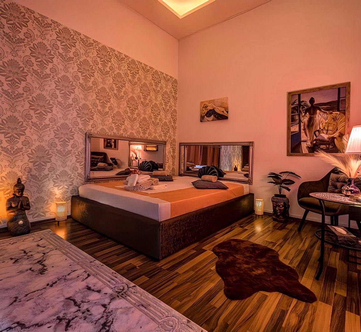 Secret Of Budapest - Erotic Massage in Budapest, Hungary