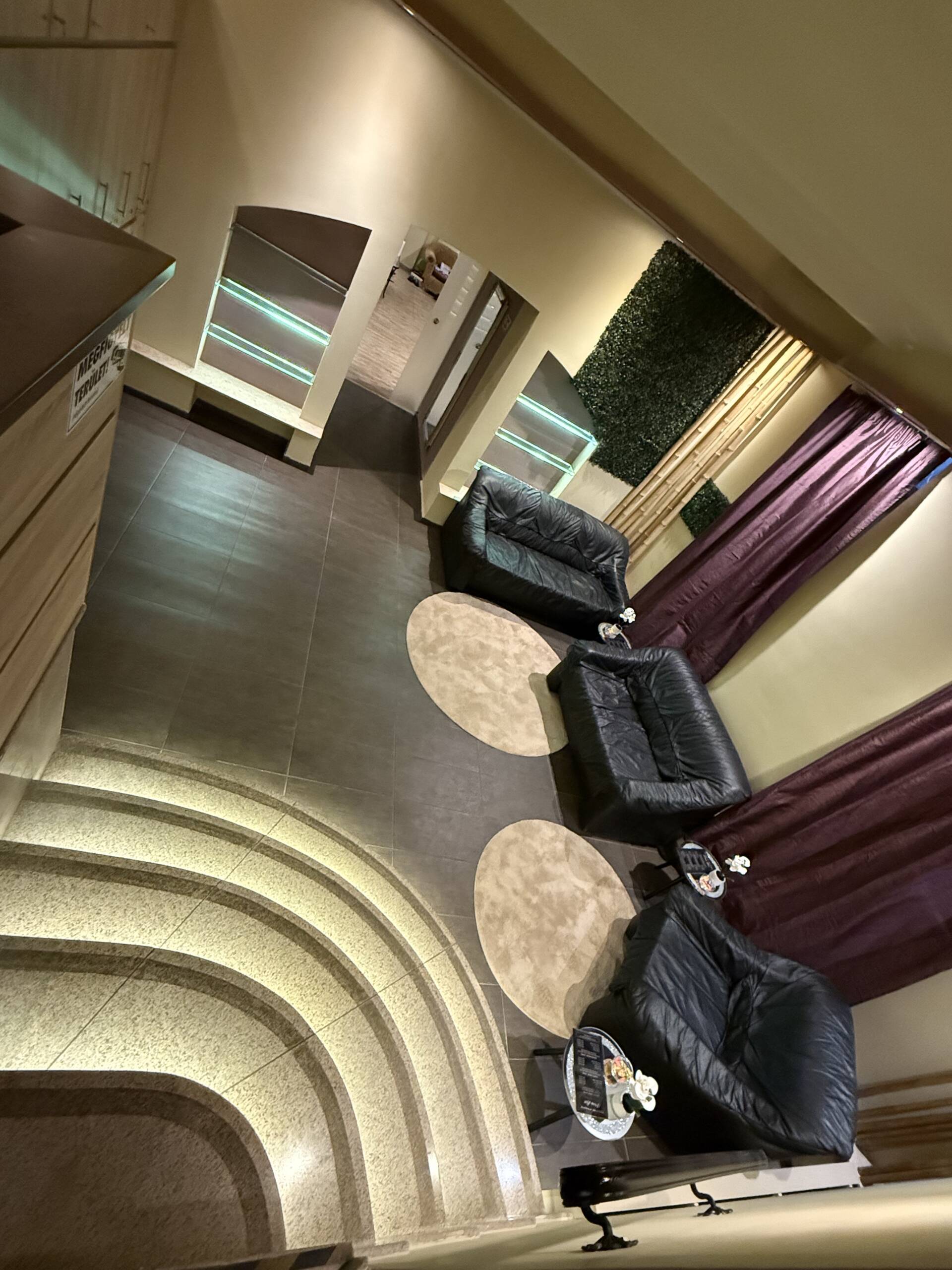 Starlight Massage - Erotic Massage in Budapest, Hungary