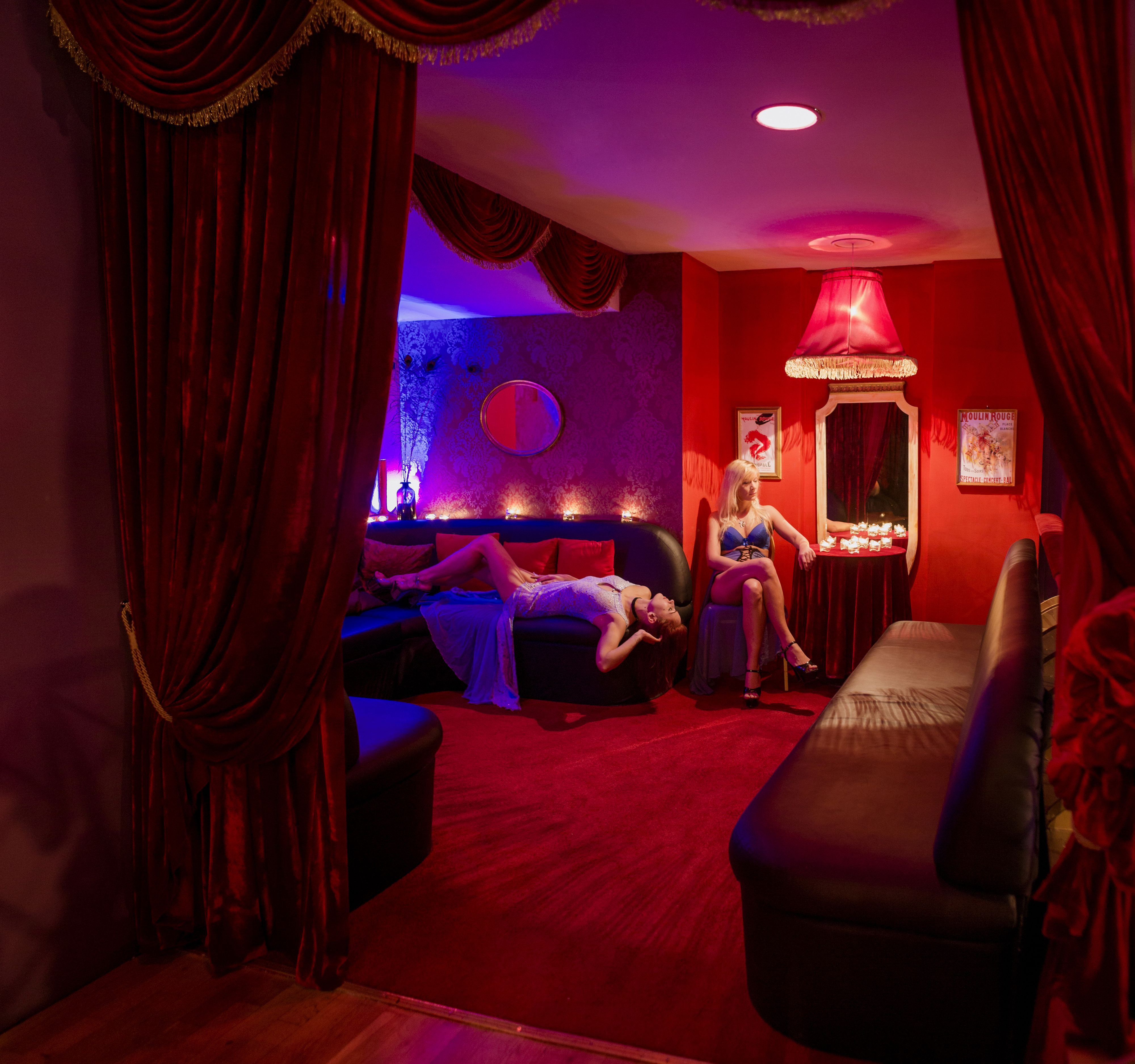4play Lounge Budapest - Nightclub in Budapest, Hungary