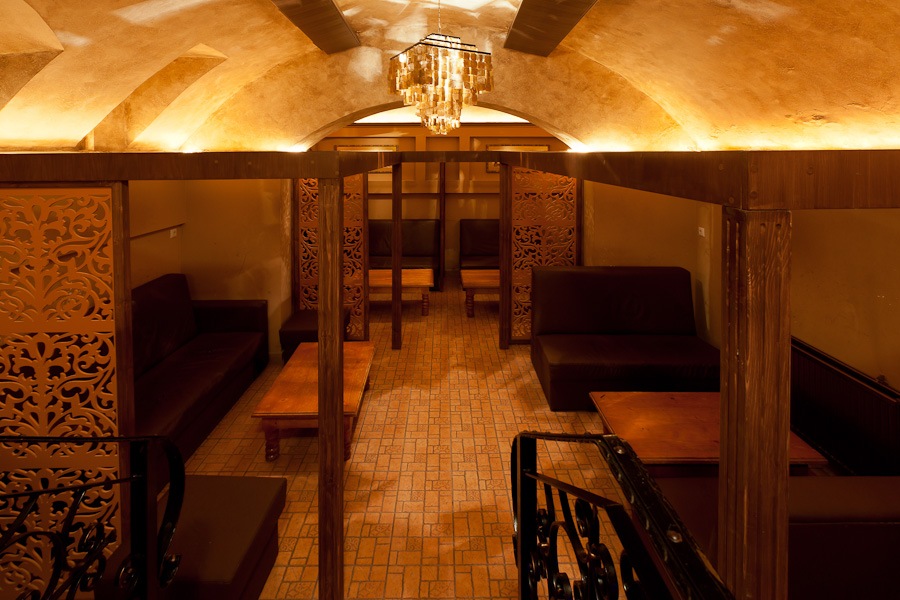 Marilyn Night Club | Gentlemen's Club, Striptease Bar - Nightclub in Budapest, Hungary