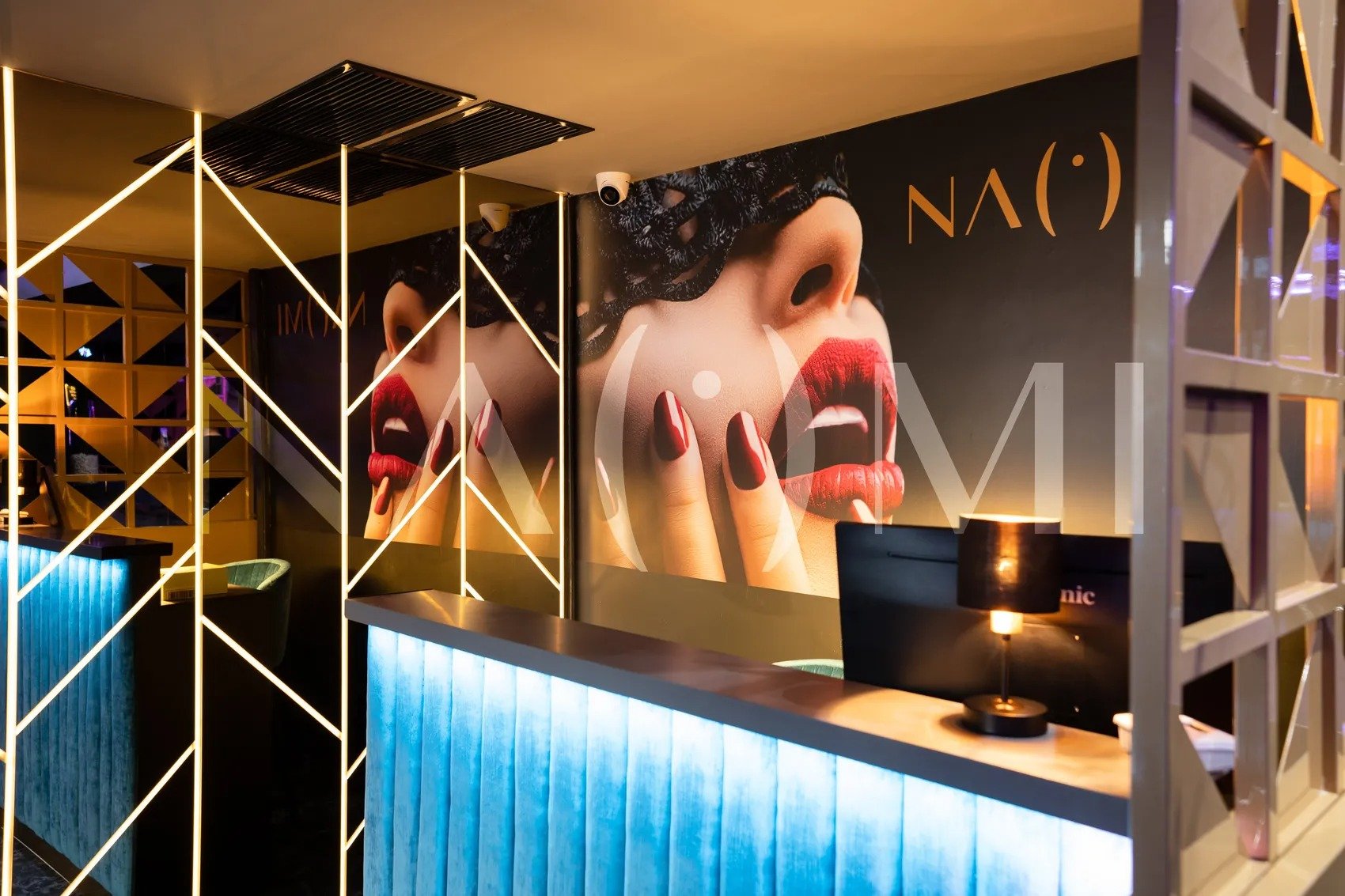 Naomi Club For Gentlemen - Nightclub in Budapest, Hungary