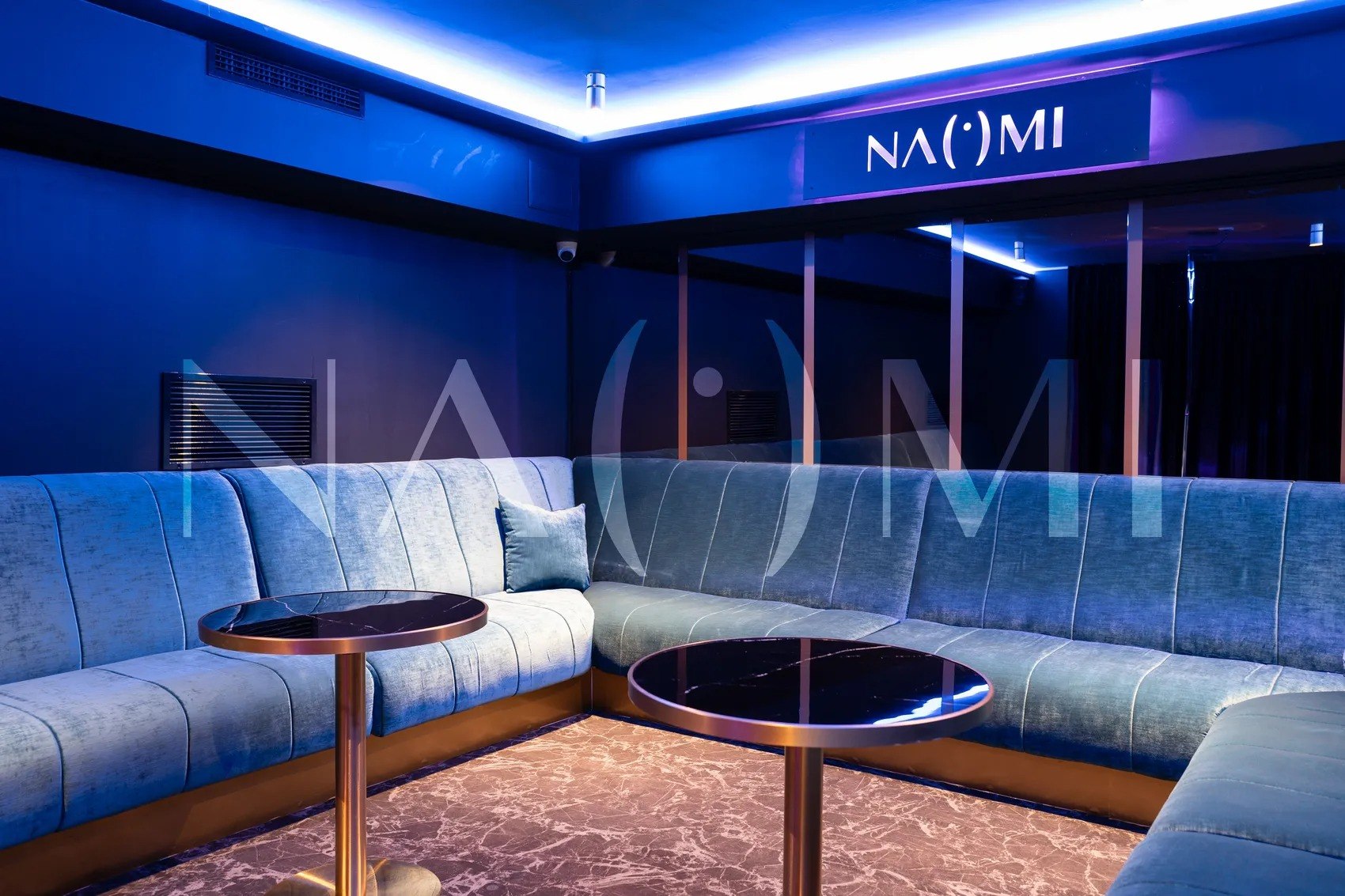 Naomi Club For Gentlemen - Nightclub in Budapest, Hungary