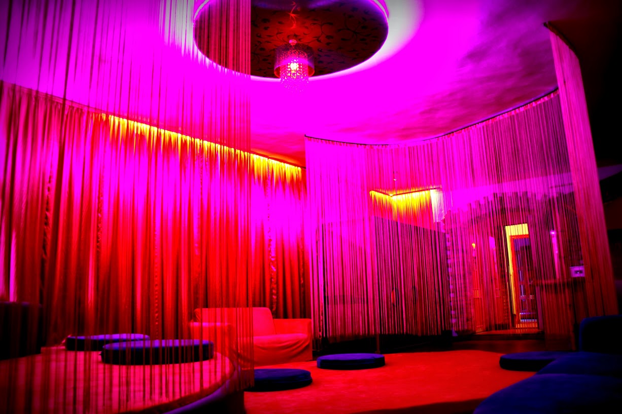 Dreamland Swinger Club - Swinger Club in Budapest, Hungary
