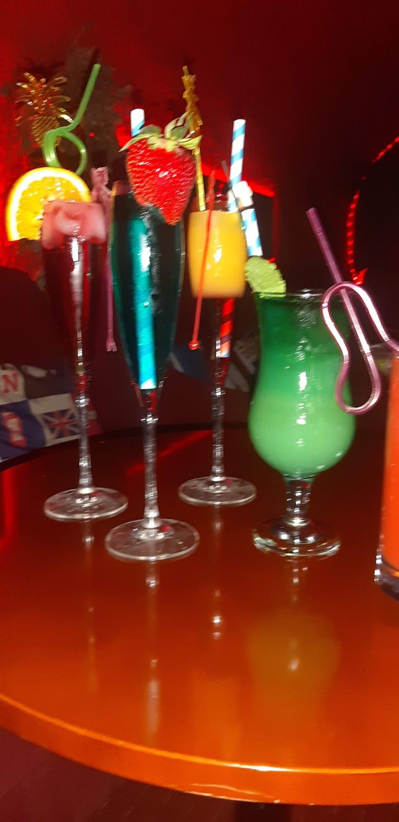 Anita Mulató - Nightclub in Eger, Hungary