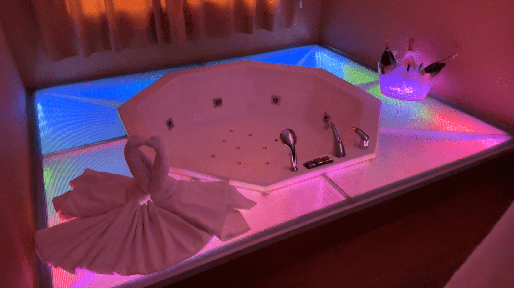 Club Paradise  - Swinger Club in Szigetszentmiklos, Hungary
