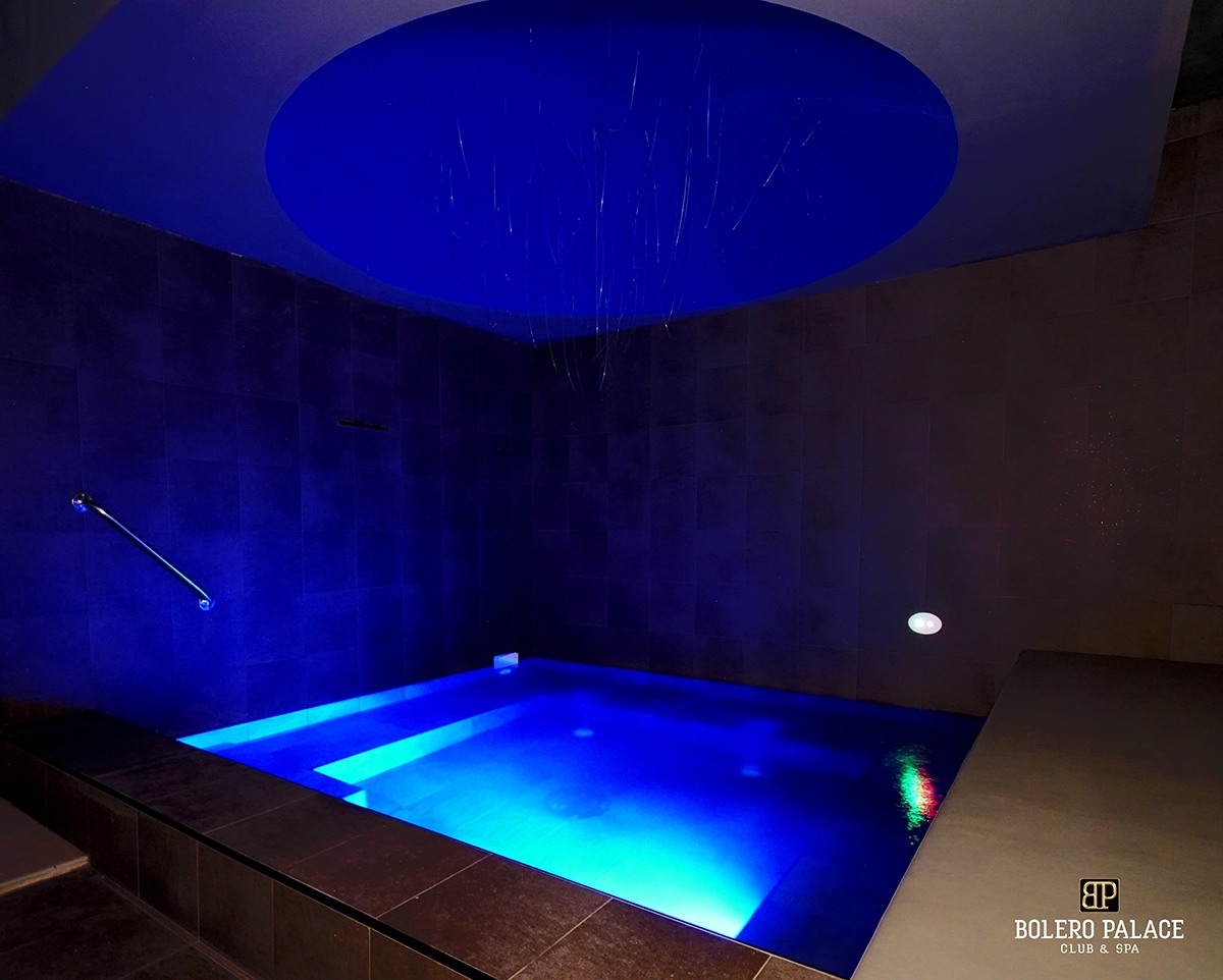 Bolero Palace Club & Spa - Swinger Club in Altedo, Italy