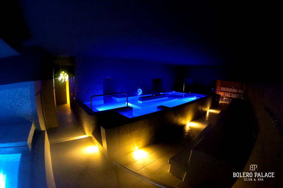 Bolero Palace Club & Spa - Swinger Club in Altedo, Italy