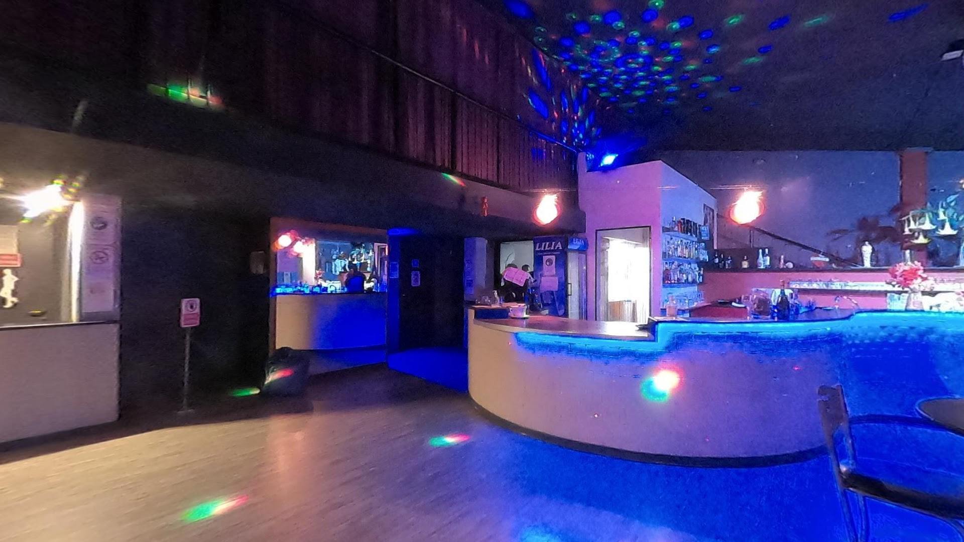 Peperosso Club Prive Luci E Ombre - Nightclub in Bassano Del Grappa, Italy