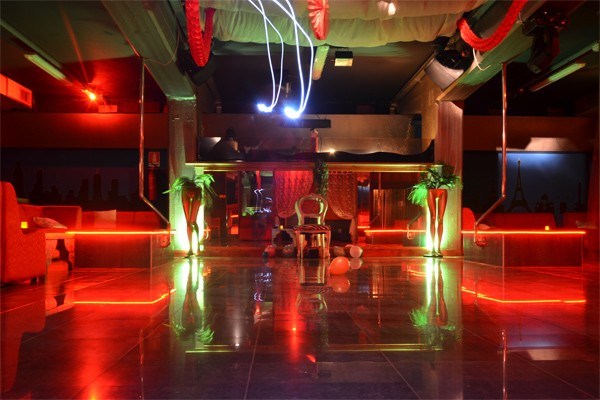 Iris Club Prive - Swinger Club in Bedizzole, Italy