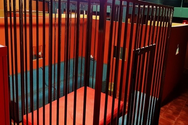 Iris Club Prive - Swinger Club in Bedizzole, Italy