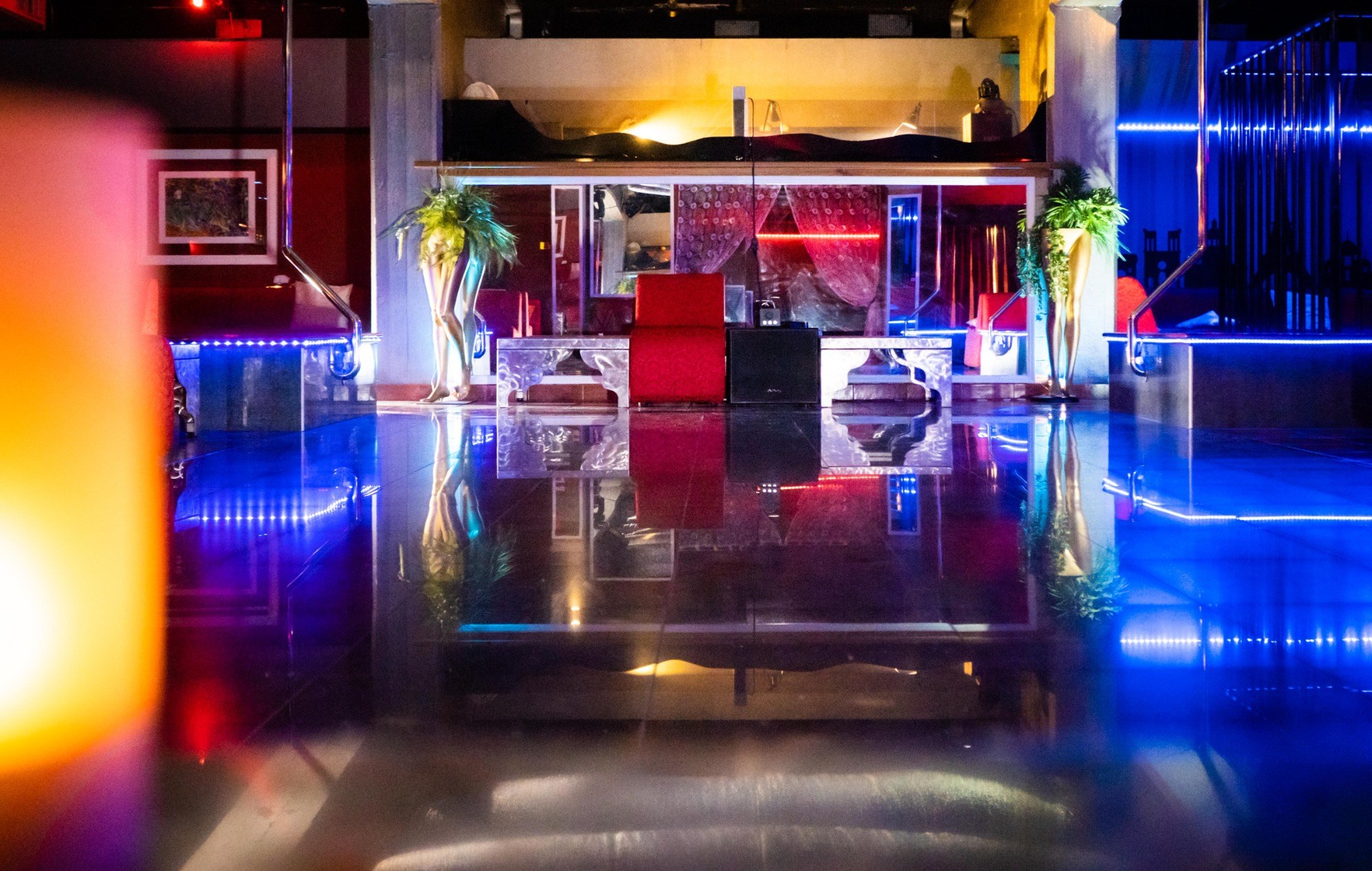 Iris Club Prive - Swinger Club in Bedizzole, Italy