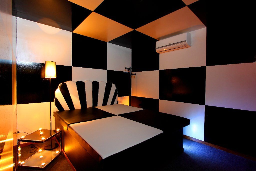 Glamour Club - Swinger Club in Campania, Italy