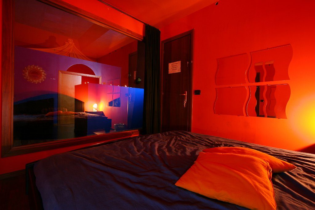 Glamour Club - Swinger Club in Campania, Italy