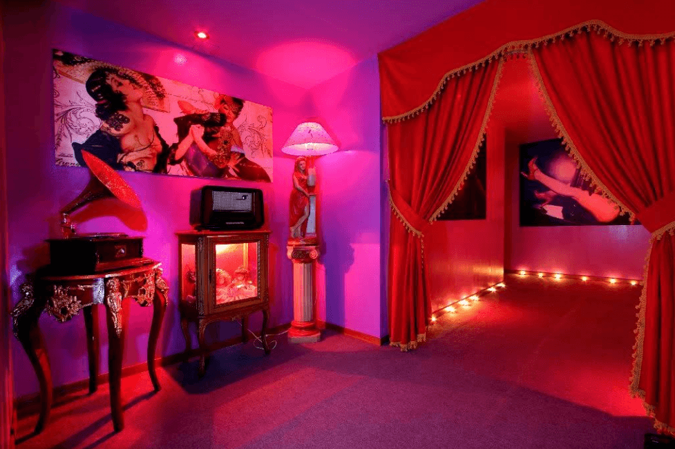 Glamour Club - Swinger Club in Campania, Italy