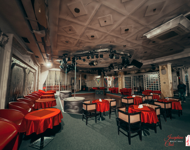 Josephine Night Club Music Hall - Nightclub in Castelfidardo, Italy