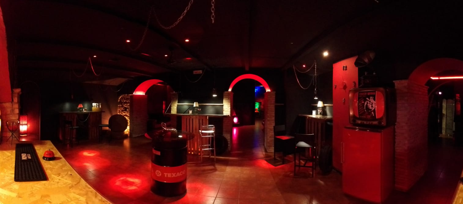 Codice Rosso Cruising - Nightclub in Catania, Italy