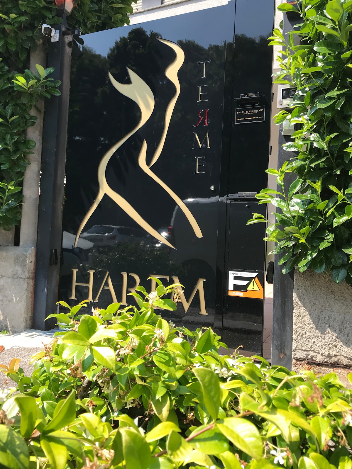 Harem Club Privè Milano - Swinger Club in Cologno Monzese, Italy