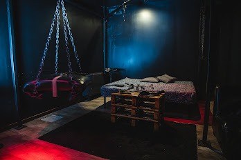 Freelifestyle Club Privè In Milano - Swinger Club in Cusago, Italy